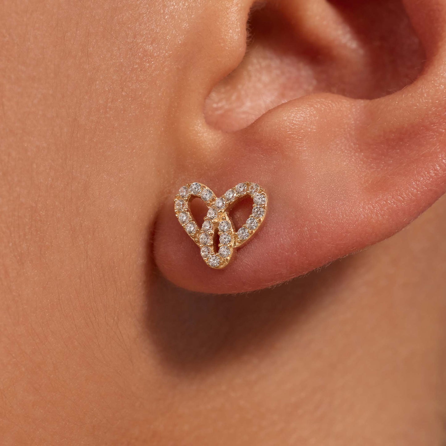 Monte Napoleone Dorothee 9 karat gold ear studs with zirconia stones - Beloro jewels