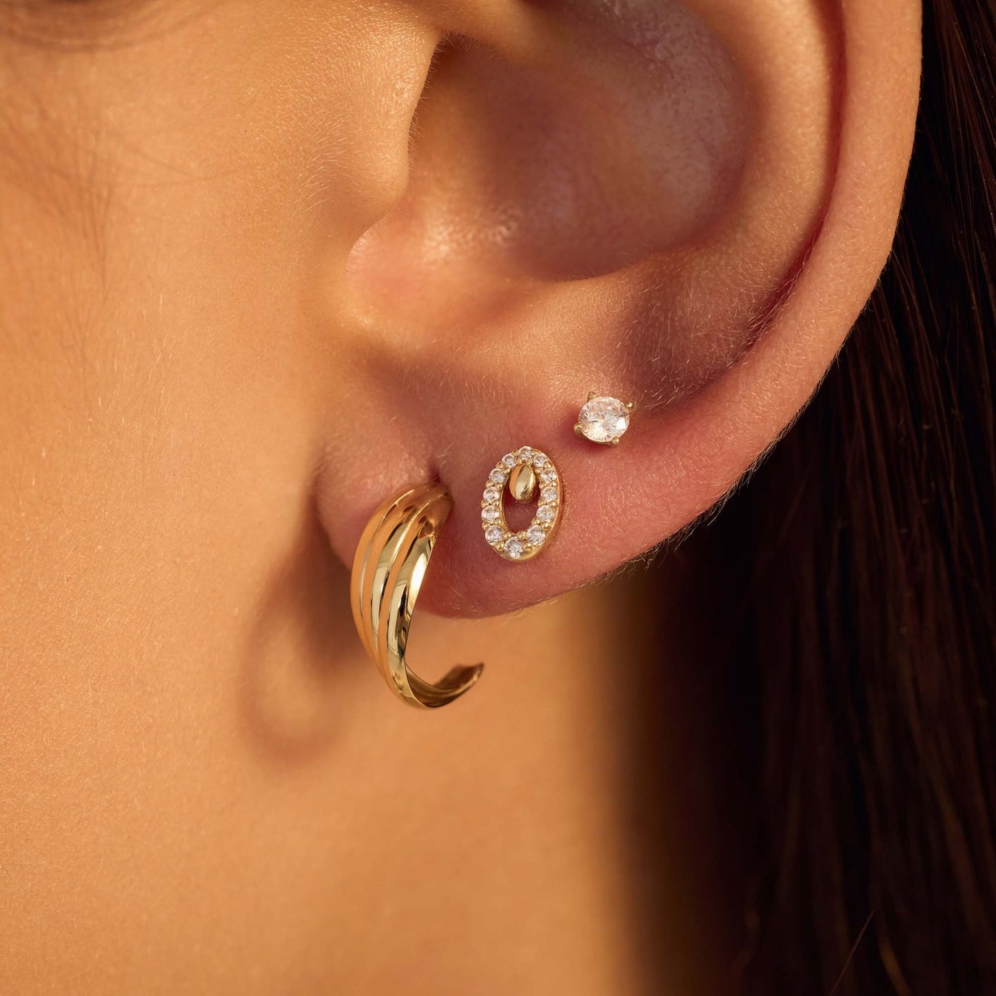 Monte Napoleone Leontina 9 karat gold ear studs with zirconia stones - Beloro jewels