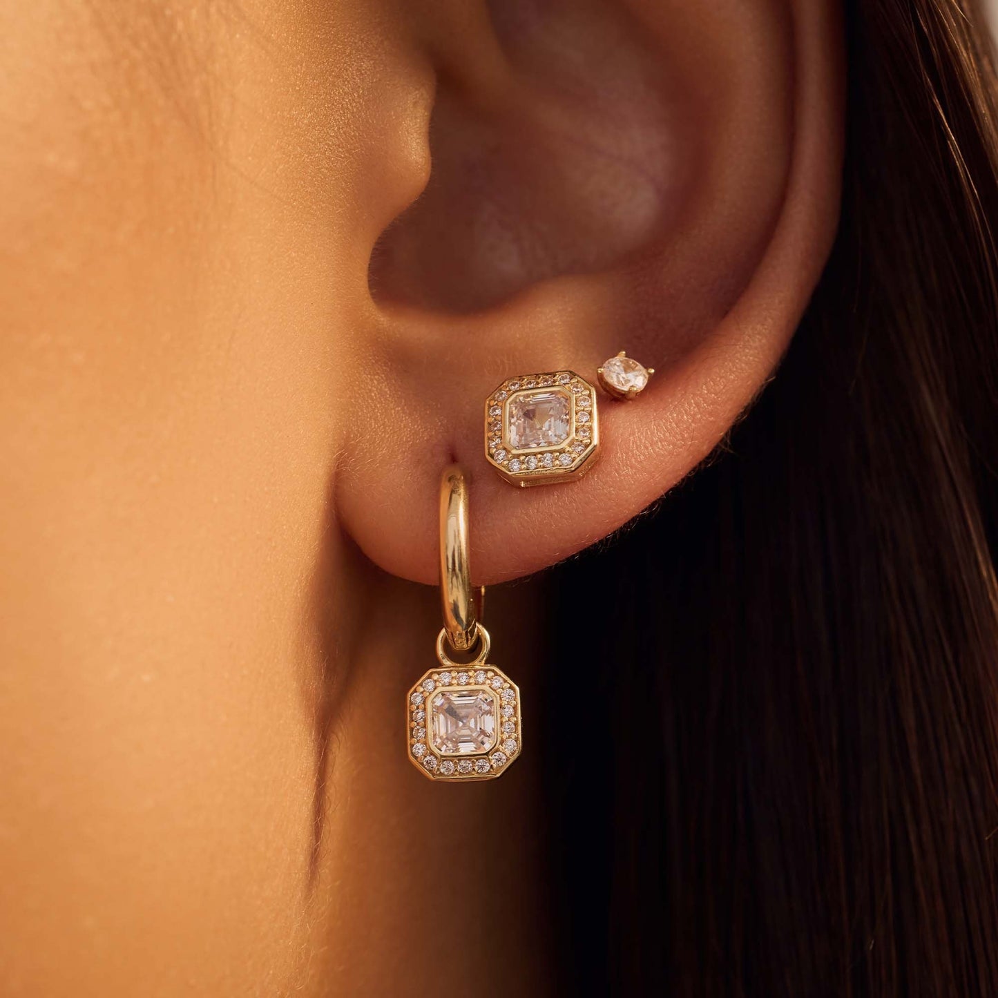 Monte Nopoleone Sofia 9 karat gold ear studs with white zirconia stone - Beloro jewels